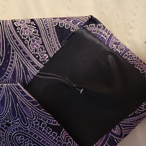 Men's Tie - Picture 5 of 6